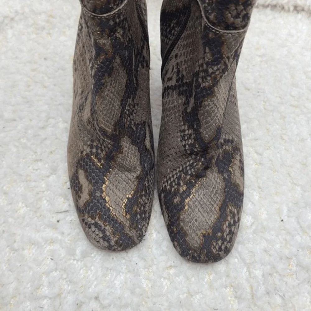 Free People‎ Nolita Snakeskin Ankle Boots sz 38